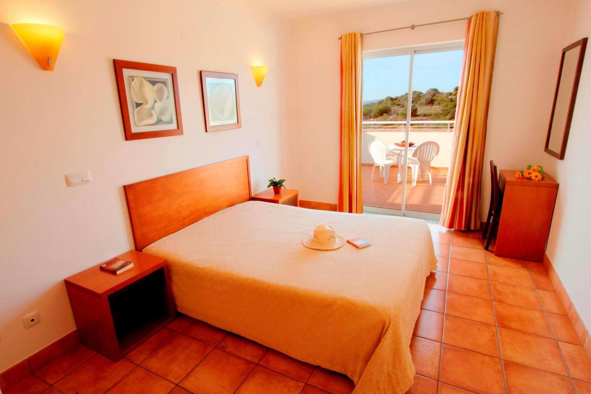 Vila Mos - Beach Resort Лагуш Номер фото
